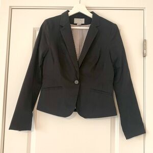 MOVING SALE | Women’s H&M Black Cropped Blazer, Size 10